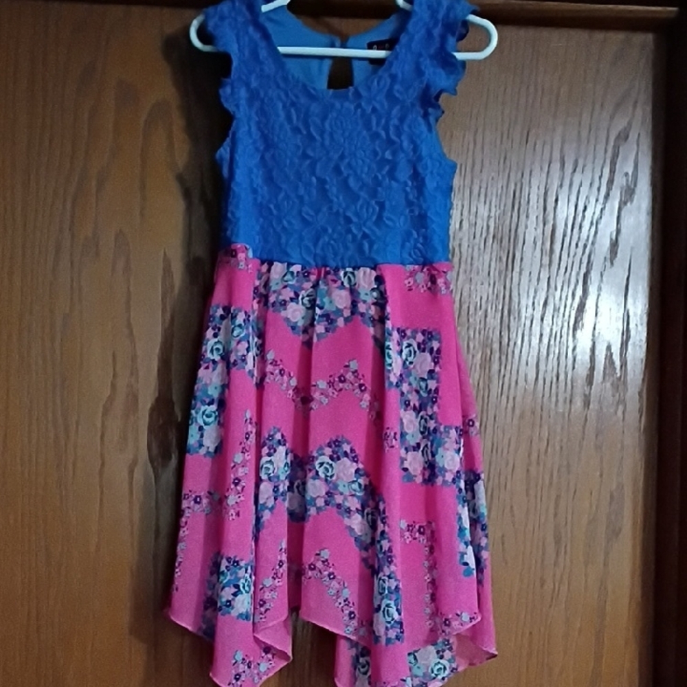💙 Floral Pink and Blue Kids Dress Size 6